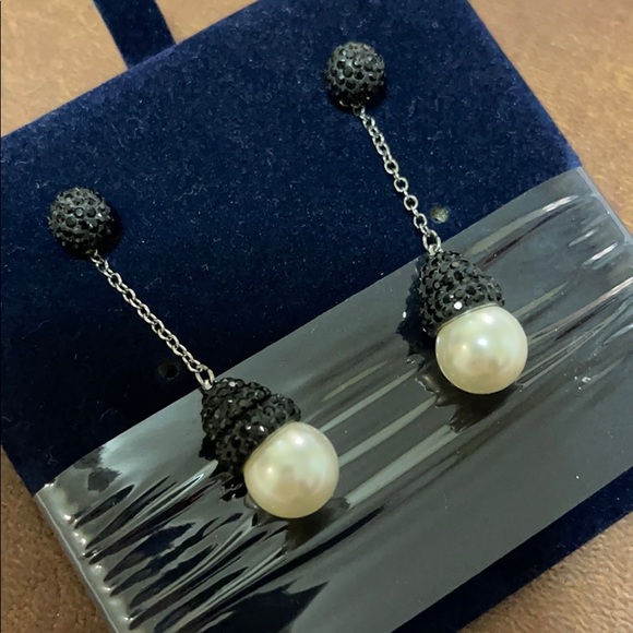 COPY - Swarovski Piano Crystal Faux Pearl Earrings - Picture 1 of 2